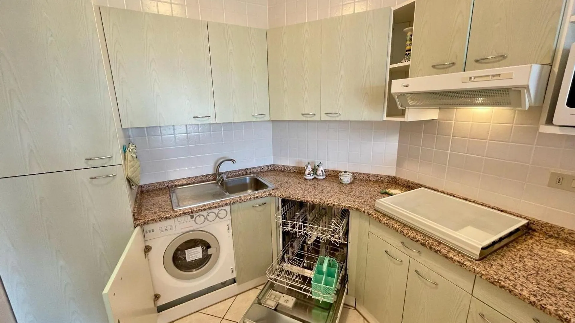 Bright Apartment With Pool Porto Santa Margherita di Caorle